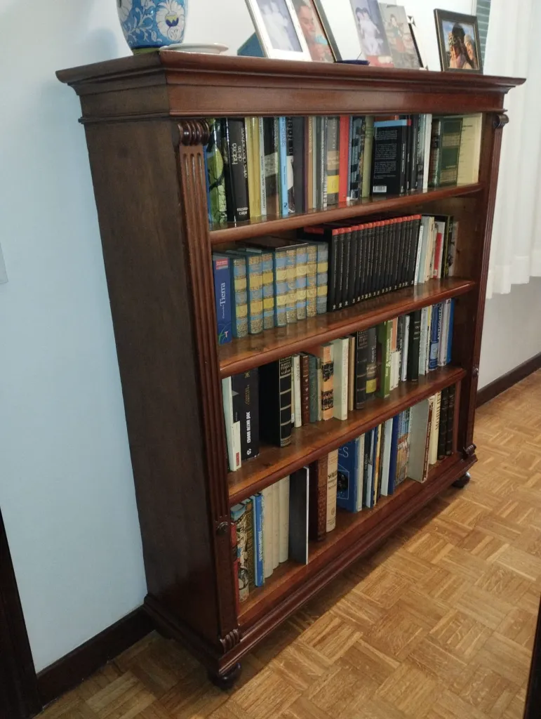 0116 Librería de caoba con 4 baldas (3).webp