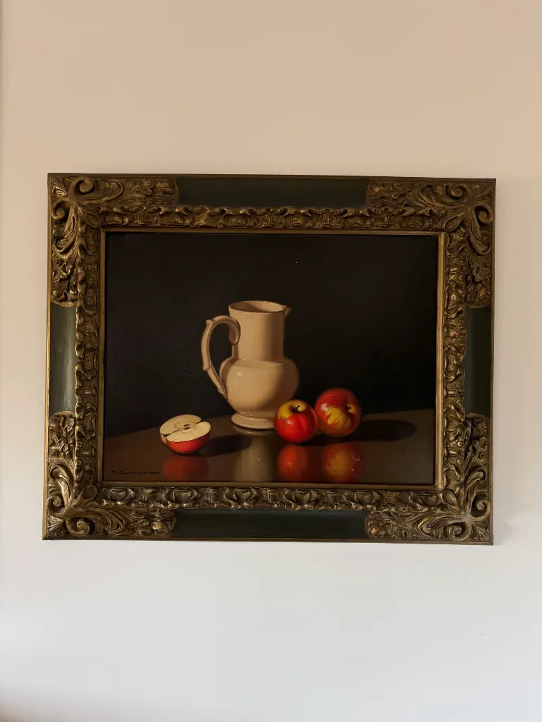 137 Rosalía Campo — Bodegón con jarra y manzanas  (7).webp