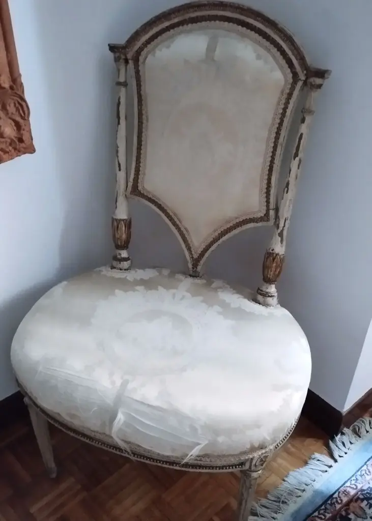 Silla estucada estilo Luis XVI
