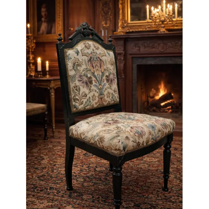 Seis sillas isabelinas ebonizadas