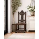 Pareja de sillas de madera de haya y patas de garra